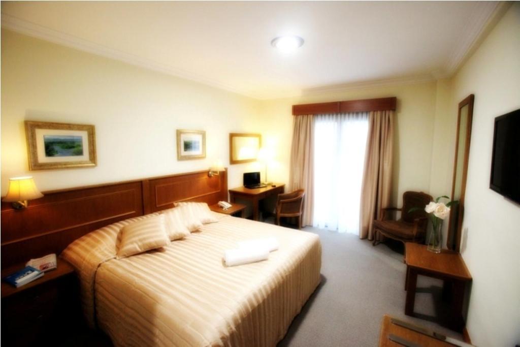 Afkos Grammos Boutique Hotel Resort Nestorion Ruang foto