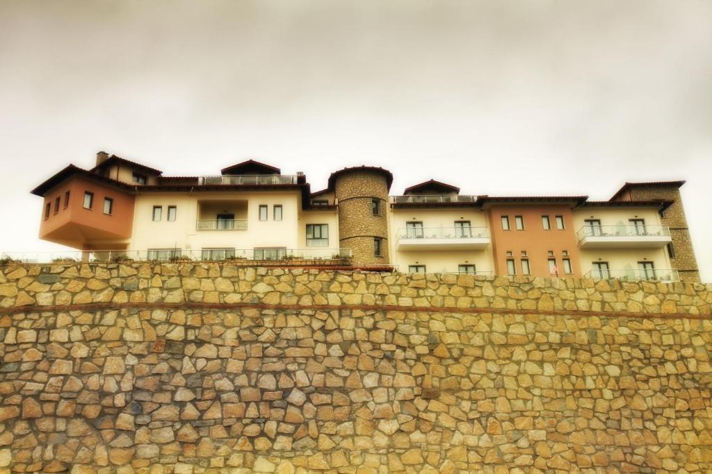 Afkos Grammos Boutique Hotel Resort Nestorion Bagian luar foto